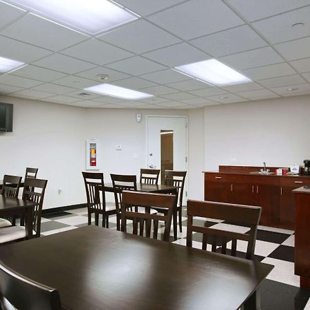 Days Inn Bronx New York Restaurant photo